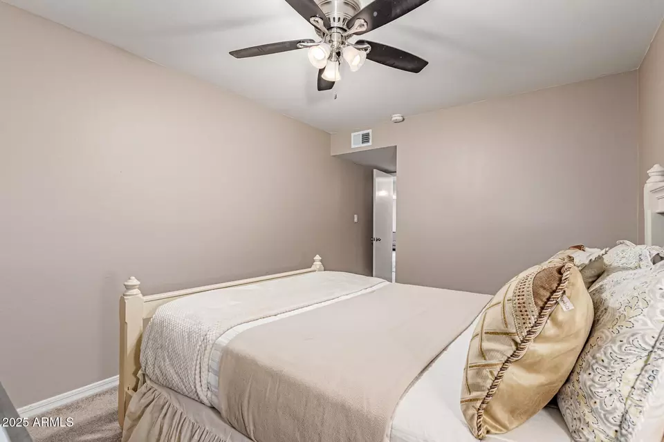 Bedroom - 11449 S Iroquois Dr, Phoenix, AZ 85044 photo 7 of 9