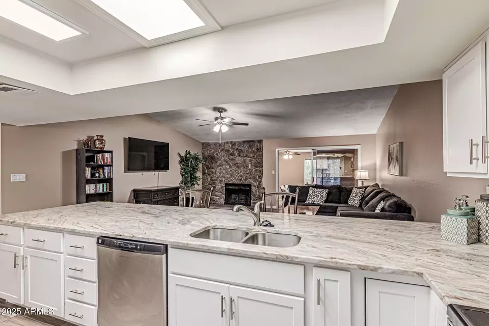 Kitchen - 11449 S Iroquois Dr, Phoenix, AZ 85044 photo 2 of 3