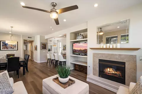 15221 N Clubgate Dr #2082, Scottsdale, AZ 85254