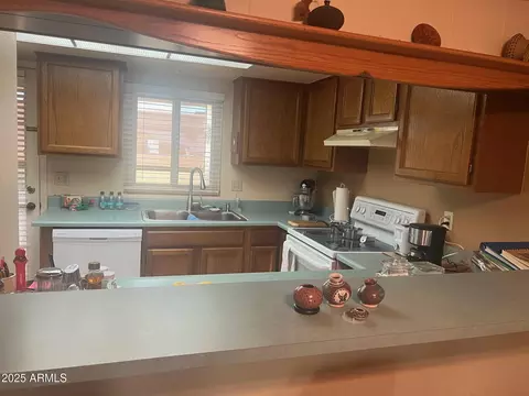 Kitchen - 5518 E Lindstrom Ln #1044, Mesa, AZ 85215 photo 2 of 3