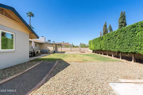 Exterior - 3052 E Lupine Ave, Phoenix, AZ 85028 photo 2 of 3