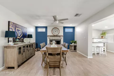 Dining - 3052 E Lupine Ave, Phoenix, AZ 85028 photo 1 of 2