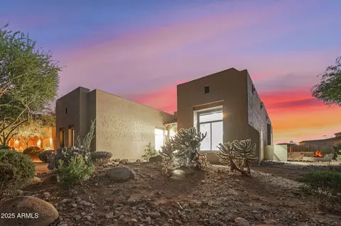 Exterior - 10302 S 16th Ave, Phoenix, AZ 85041 photo 12 of 15