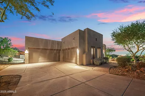 Exterior - 10302 S 16th Ave, Phoenix, AZ 85041 photo 13 of 15