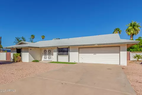1043 S 74th Pl, Mesa, AZ 85208
