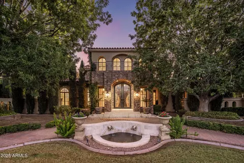 9547 N 55th St, Paradise Valley, AZ 85253