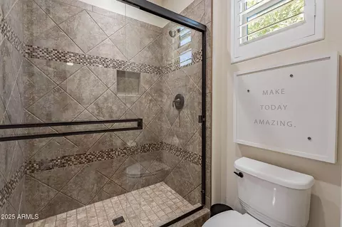 Bath - 1618 W Blaylock Dr, Phoenix, AZ 85085 photo 6 of 8