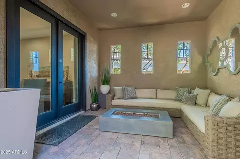 Exterior - 1618 W Blaylock Dr, Phoenix, AZ 85085 photo 7 of 21