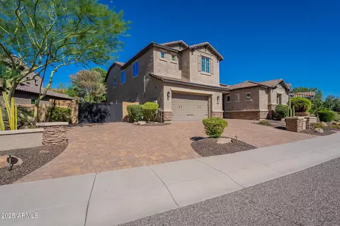 Exterior - 1618 W Blaylock Dr, Phoenix, AZ 85085 photo 3 of 21