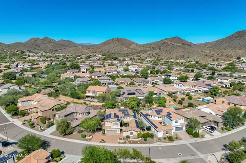 View/Area - 1618 W Blaylock Dr, Phoenix, AZ 85085 photo 2 of 10