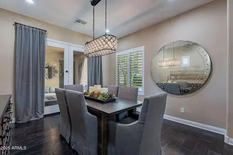 Dining - 1618 W Blaylock Dr, Phoenix, AZ 85085 photo 4 of 6