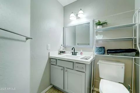Bath - 2417 E Rockledge Rd, Phoenix, AZ 85048 photo 4 of 5