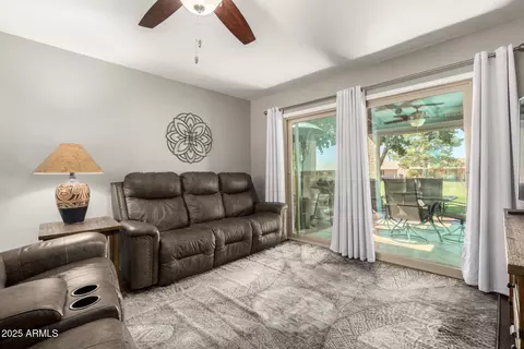 516 S 77th St, Mesa, AZ 85208
