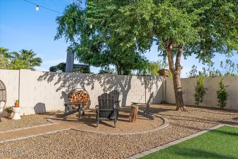 Exterior - 2405 W Apache Rain Rd, Phoenix, AZ 85085 photo 4 of 6