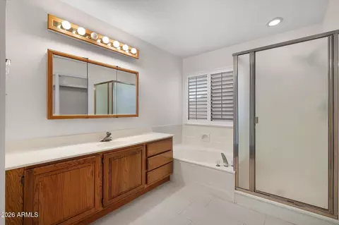 Bath - 5403 E Greenway St, Mesa, AZ 85205 photo 3 of 3
