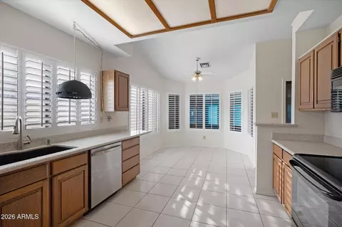 Kitchen - 5403 E Greenway St, Mesa, AZ 85205 photo 2 of 2
