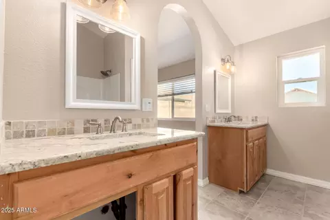 Bath - 641 N 38th St, Mesa, AZ 85205 photo 1 of 2