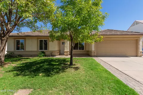 Exterior - 641 N 38th St, Mesa, AZ 85205 photo 2 of 5