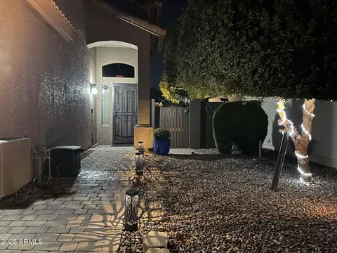 4718 E Silverwood Dr, Phoenix, AZ 85048 photo 4