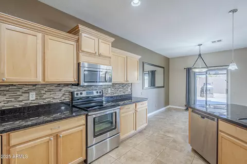 4718 E Silverwood Dr, Phoenix, AZ 85048 photo 12