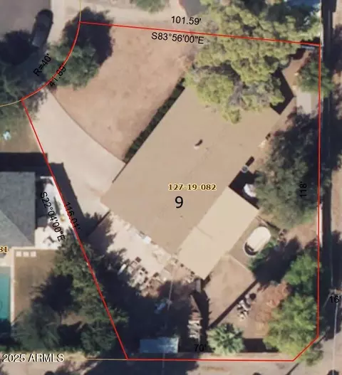 View/Area - 3917 E Weldon Ave, Phoenix, AZ 85018 photo 1 of 1