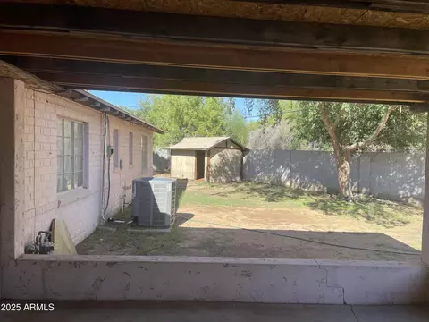 Exterior - 3917 E Weldon Ave, Phoenix, AZ 85018 photo 3 of 8
