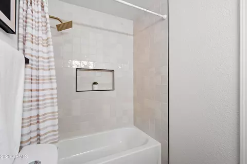 Bath - 2450 E Adobe St, Mesa, AZ 85213 photo 2 of 4