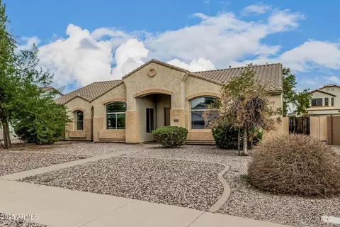 Exterior - 3729 S Atherton Blvd, Gilbert, AZ 85297 photo 2 of 6
