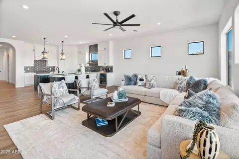 33219 N 7th Pl, Phoenix, AZ 85085 photo 9