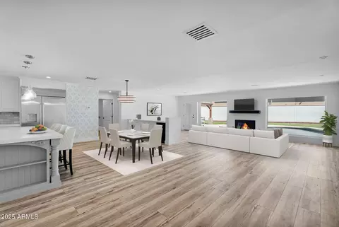 Living - 3102 E Mariposa St, Phoenix, AZ 85016 photo 1 of 8