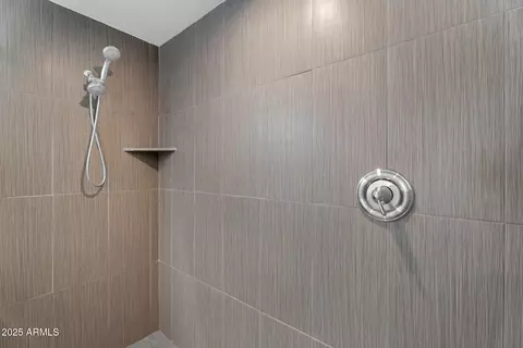 Bath - 3102 E Mariposa St, Phoenix, AZ 85016 photo 11 of 11