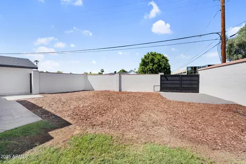 Exterior - 3102 E Mariposa St, Phoenix, AZ 85016 photo 14 of 16