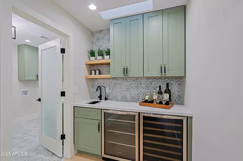 Other - 18 W Kaler Dr, Phoenix, AZ 85021 photo 1 of 14
