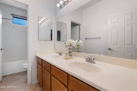Bath - 3073 S Passion Dr, Gilbert, AZ 85295 photo 2 of 5