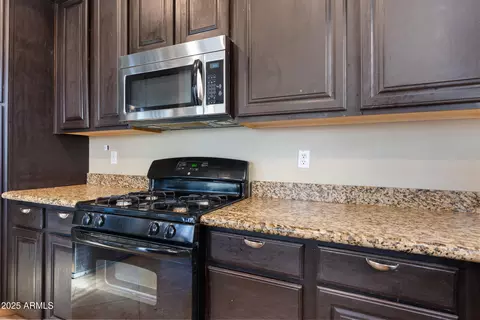 Kitchen - 3073 S Passion Dr, Gilbert, AZ 85295 photo 2 of 5