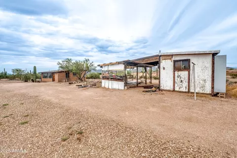 Exterior - 1907 E Foothill St, Apache Junction, AZ 85119 photo 6 of 11