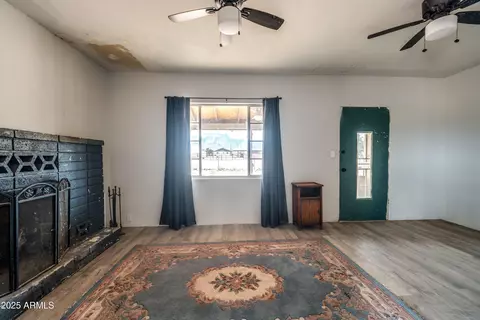 Living - 1907 E Foothill St, Apache Junction, AZ 85119 photo 2 of 4