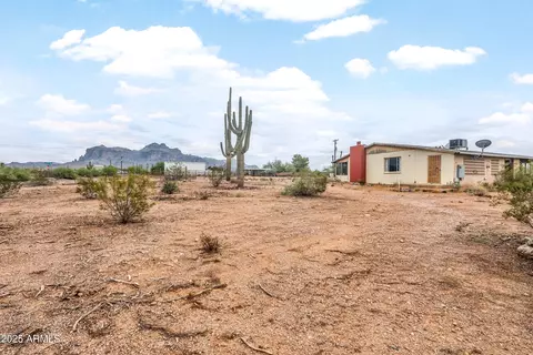 Exterior - 1907 E Foothill St, Apache Junction, AZ 85119 photo 1 of 11