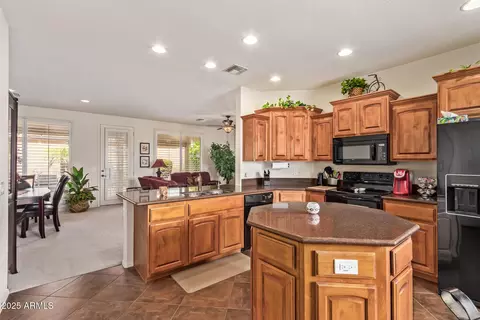 Kitchen - 10904 E Plata Ave, Mesa, AZ 85212 photo 4 of 6