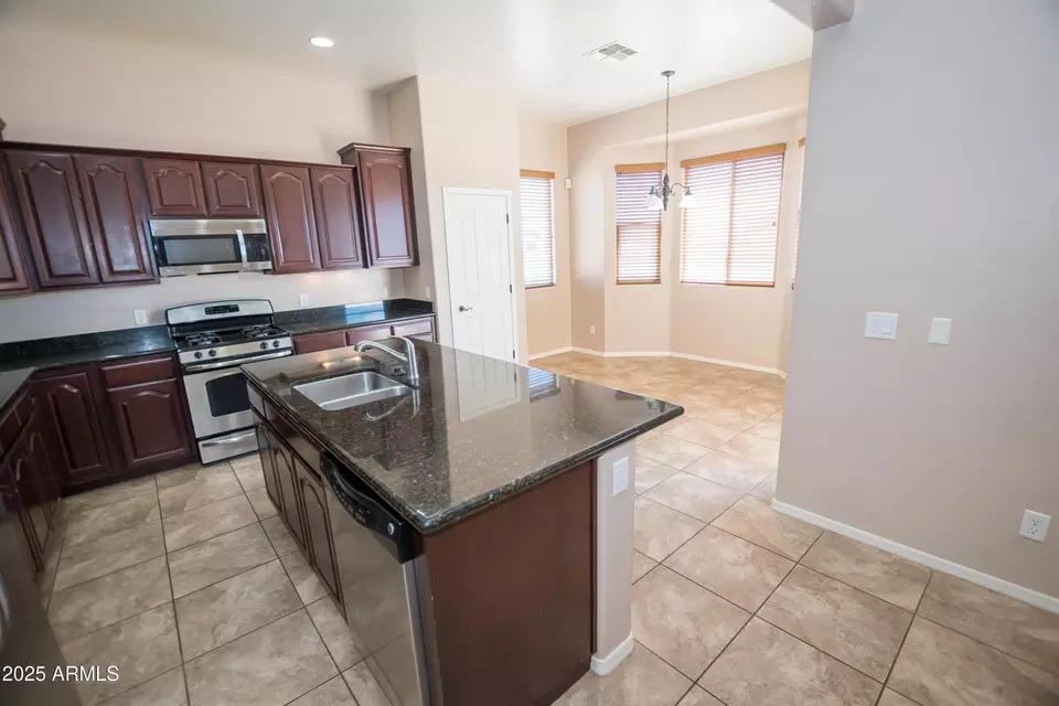Kitchen - 1804 Prairie Grass Dr, Sierra Vista, AZ 85635 photo 2 of 3