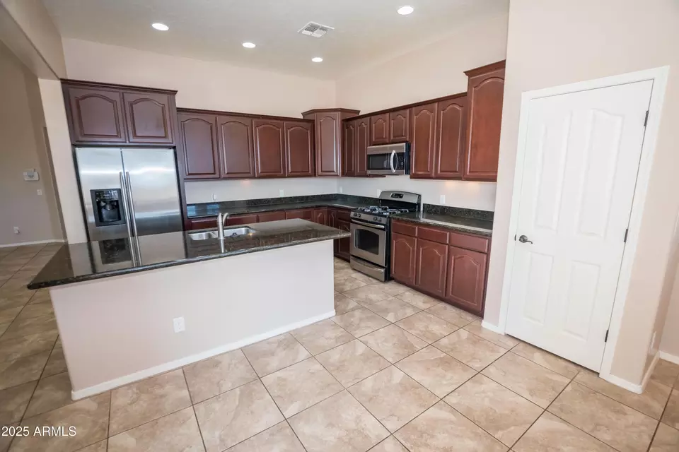 Kitchen - 1804 Prairie Grass Dr, Sierra Vista, AZ 85635 photo 1 of 3