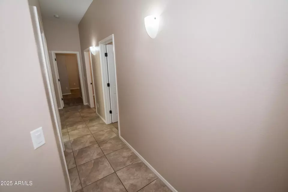 Entry Way - 1804 Prairie Grass Dr, Sierra Vista, AZ 85635 photo 4 of 5