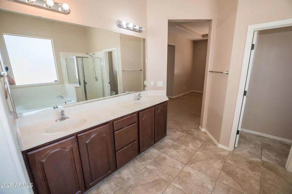 Entry Way - 1804 Prairie Grass Dr, Sierra Vista, AZ 85635 photo 2 of 5