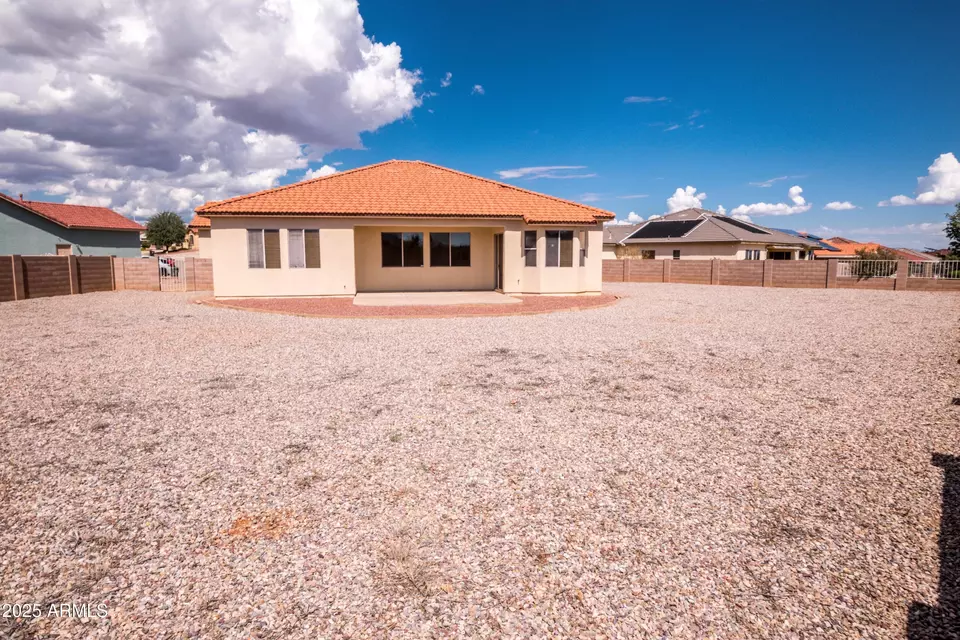 Exterior - 1804 Prairie Grass Dr, Sierra Vista, AZ 85635 photo 4 of 5