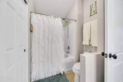 Bath - 4745 E Silverwood Dr, Phoenix, AZ 85048 photo 3 of 4