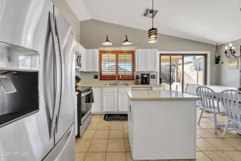 Kitchen - 4745 E Silverwood Dr, Phoenix, AZ 85048 photo 1 of 6