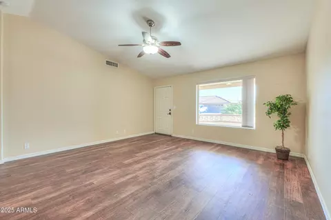 11012 E Kiva Ave, Mesa, AZ 85209 photo 4