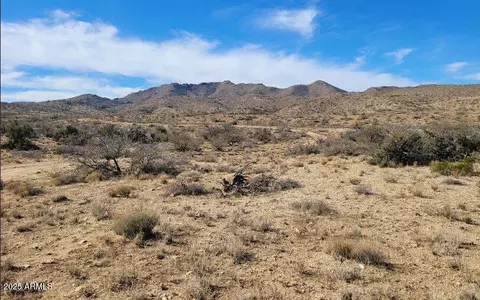 NNN W Trezler Road #-, Congress, AZ 85332