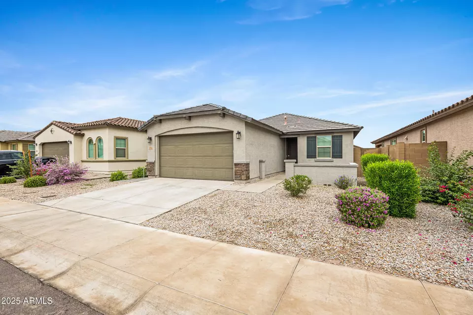 Exterior - 2532 W Hidalgo Ave, Phoenix, AZ 85041 photo 3 of 7