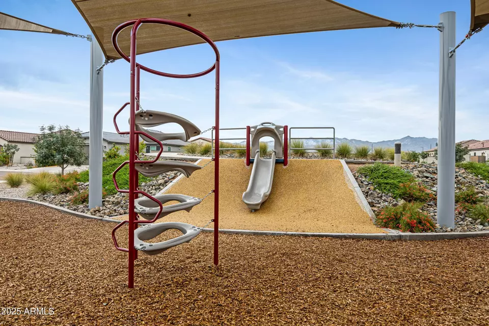 View/Area - 2532 W Hidalgo Ave, Phoenix, AZ 85041 photo 5 of 5